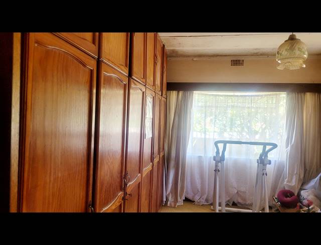 3 BEDROOM HOUSE FOR SALE IN WILLOW PARK